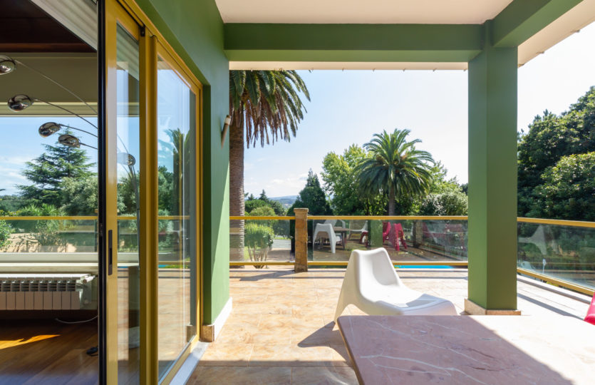 En Mera, se vende chalet individual