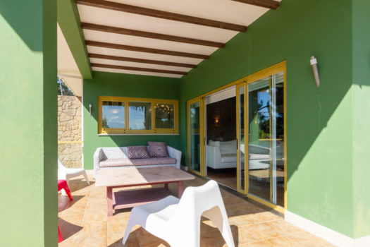 Se vende chalet en Mera, individual y con pisicina