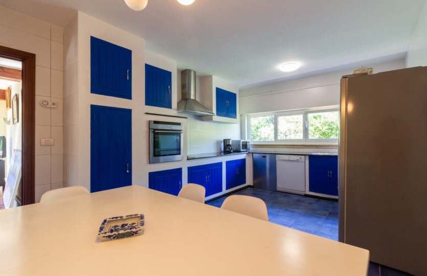 En Mera, se vende chalet individual