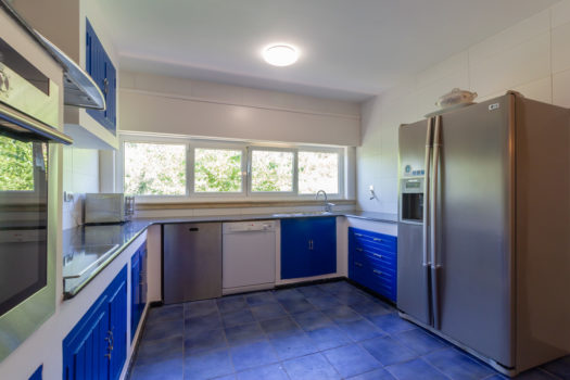 Se vende chalet en Mera, individual y con pisicina