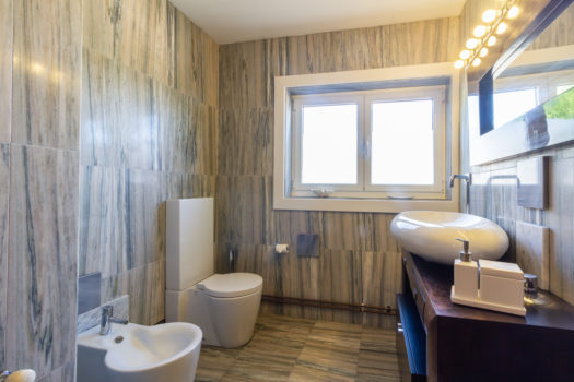 Se vende chalet en Mera, individual y con pisicina