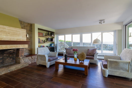 Se vende chalet en Mera, individual y con pisicina