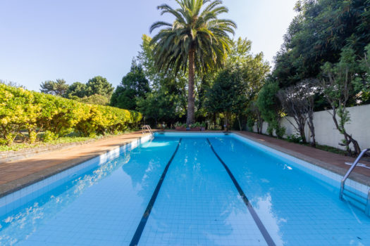 Se vende chalet en Mera, individual y con pisicina