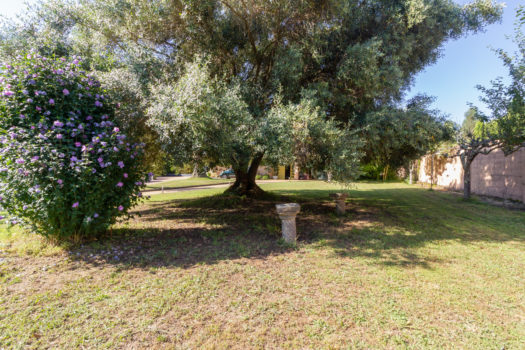 Se vende chalet en Mera, individual y con pisicina