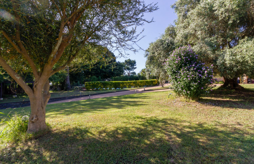 En Mera, se vende chalet individual