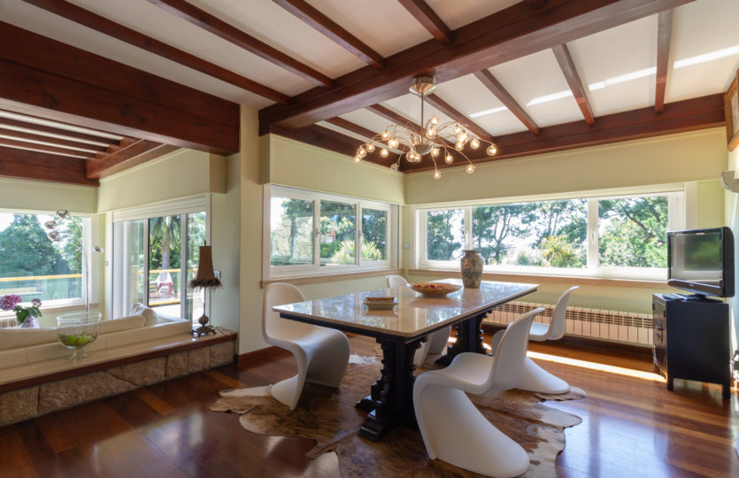 En Mera, se vende chalet individual