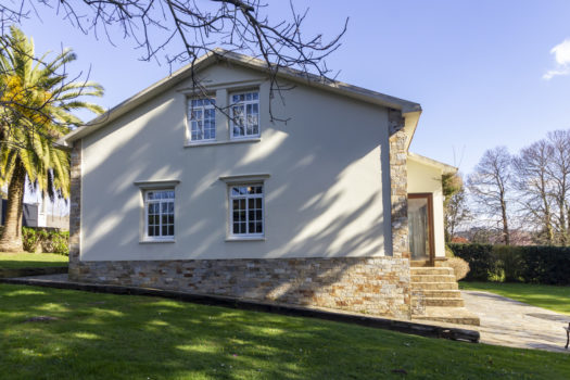 Se vende en Mera, chalet restaurado con encanto