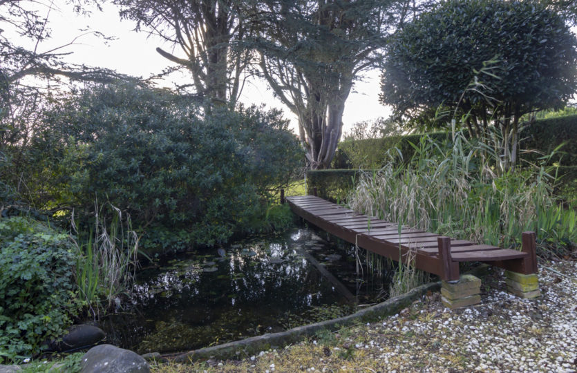 En Mera, se vende chalet restaurado