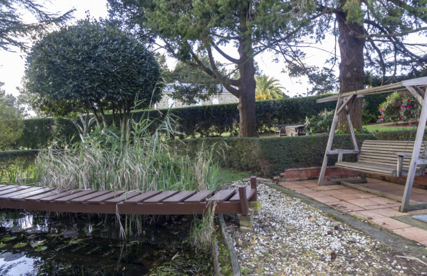 En Mera, se vende chalet restaurado