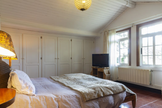Se vende en Mera, chalet restaurado con encanto