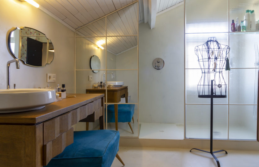 En Mera, se vende chalet restaurado