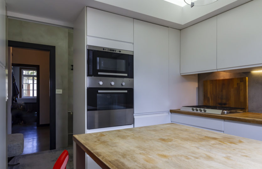 En Mera, se vende chalet restaurado