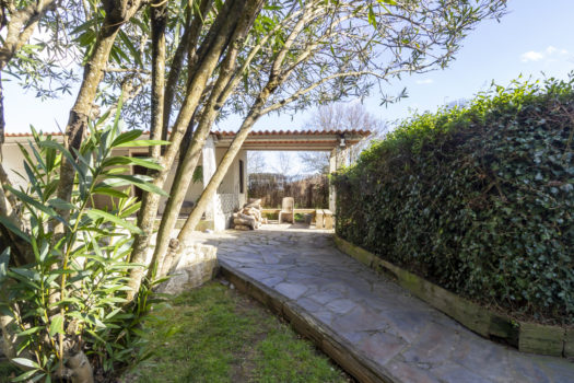 Se vende en Mera, chalet restaurado con encanto