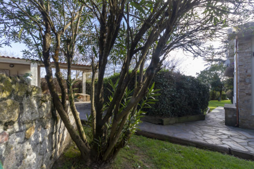 Se vende en Mera, chalet restaurado con encanto