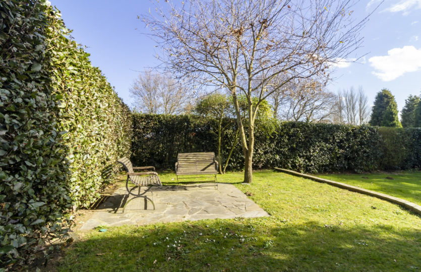 En Mera, se vende chalet restaurado