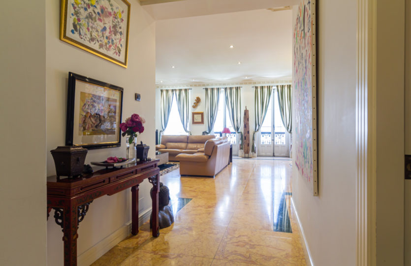 En Juana de Vega, se vende