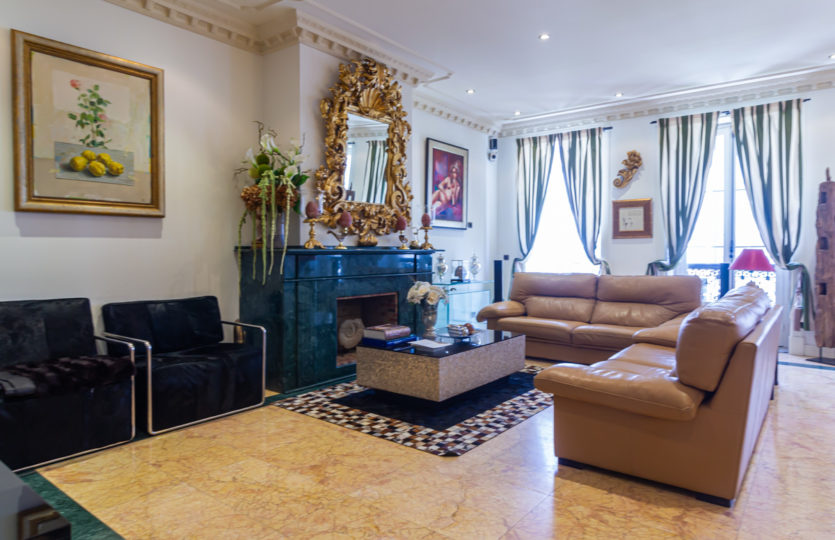 En Juana de Vega, se vende