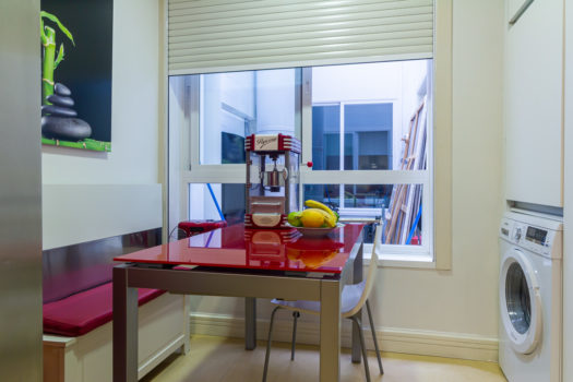 En Juana de Vega, se vende exclusivo piso