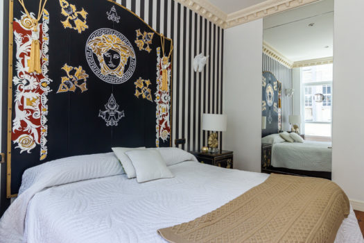 En Juana de Vega, se vende exclusivo piso