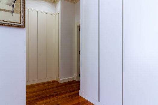 En Juana de Vega, se vende exclusivo piso