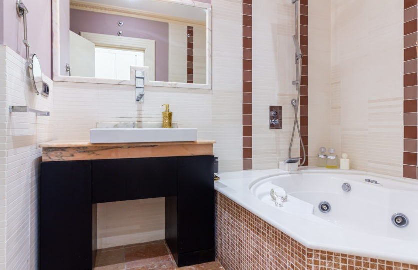 En Juana de Vega, se vende