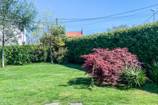 Se vende espectacular chalet de diseño en la Pezoca