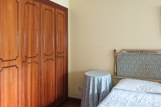 Se vende piso con vistas y garaje en el centro de Coruña