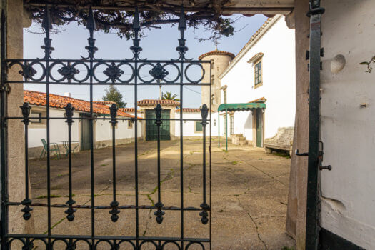 Construcción del s XVIII, se vende en Lorbé