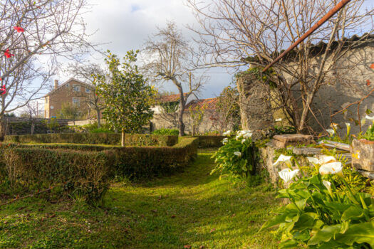 Se vende en Lorbé casa singular para rehabilitar