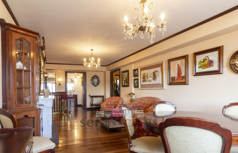 En Juana de Vega, se vende