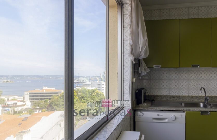 En Juana de Vega, se vende