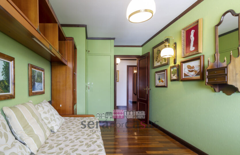 En Juana de Vega, se vende