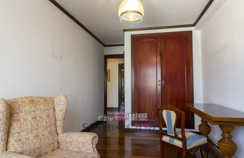 En Juana de Vega, se vende