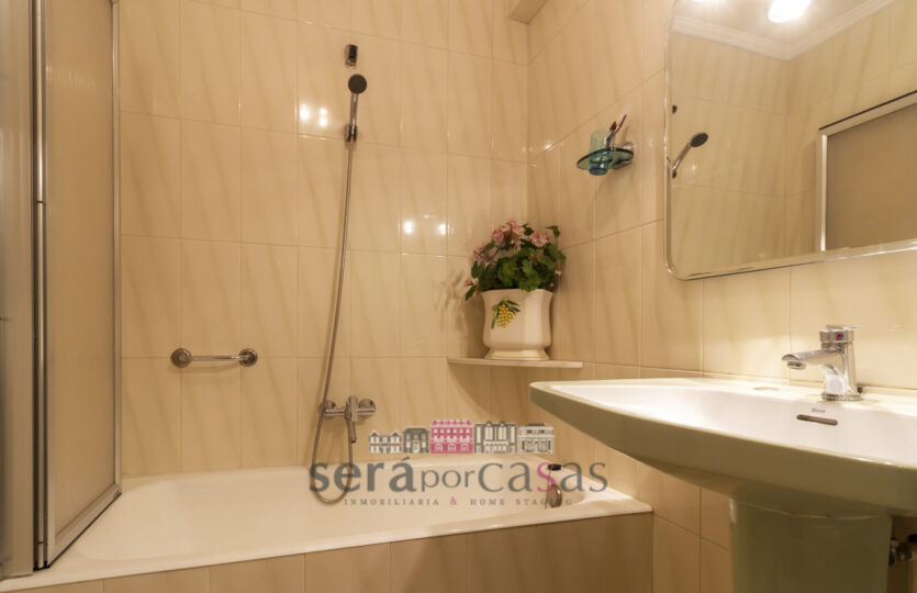 En Juana de Vega, se vende