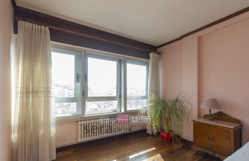 En Juana de Vega, se vende