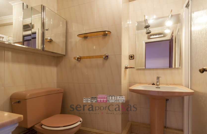 En Juana de Vega, se vende