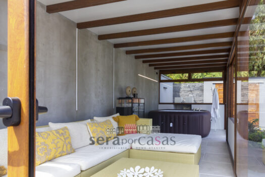 Se vende casa singular en puerto pesquero de Viavelez