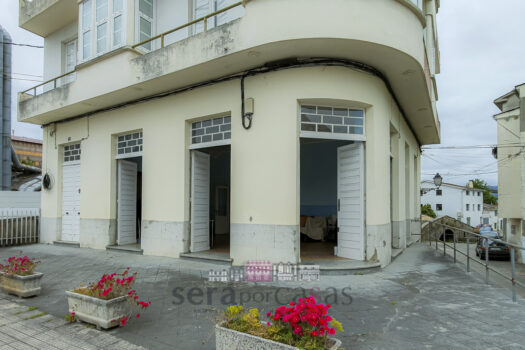 Se vende edificio en Lorenzana, en el camino norte de Santiago