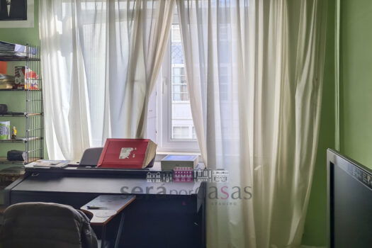 Se vende piso en el centro de A Coruña, calle Federico Tapia