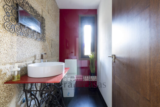 Se vende chalet de piedra en Aldán, Pontevedra