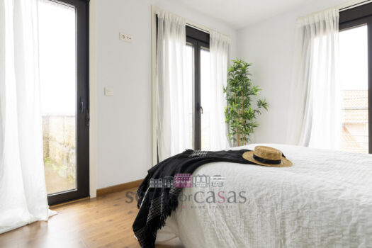 Se vende chalet de piedra en Aldán, Pontevedra