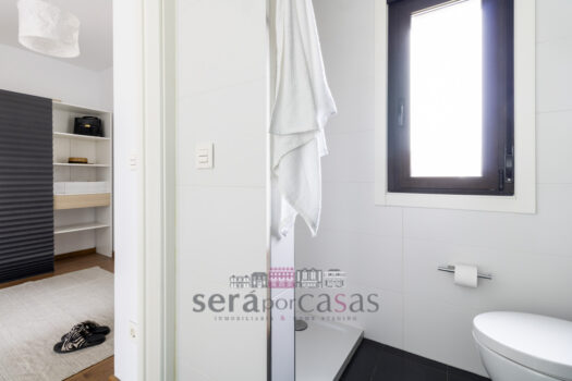 Se vende chalet de piedra en Aldán, Pontevedra