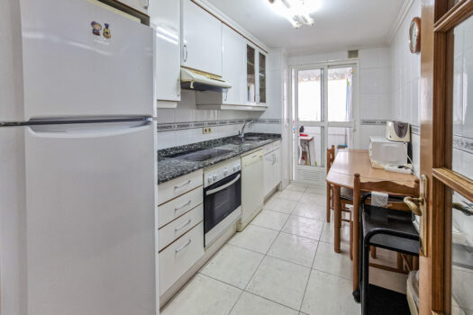 Se vende piso con vistas en la Corveira, Culleredo