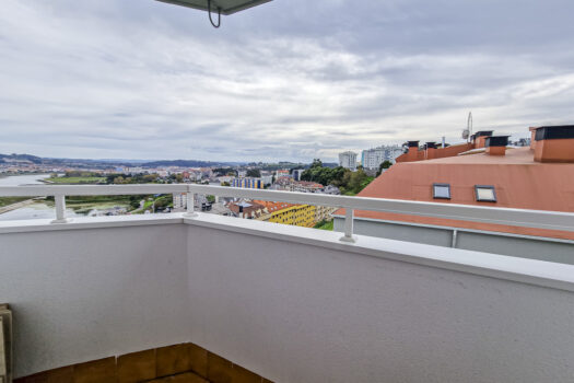 Se vende piso con vistas en la Corveira, Culleredo
