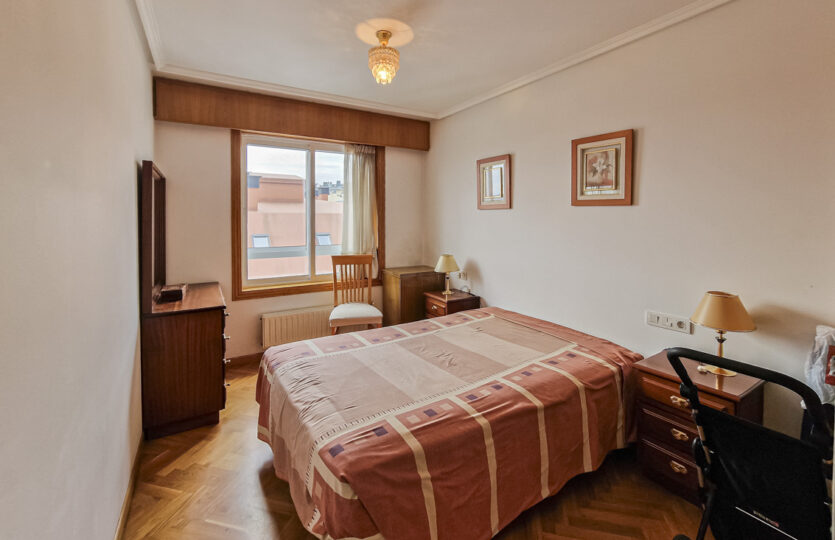 Se vende piso con vistas en A Corveira