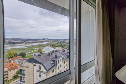 Se vende piso con vistas en la Corveira, Culleredo