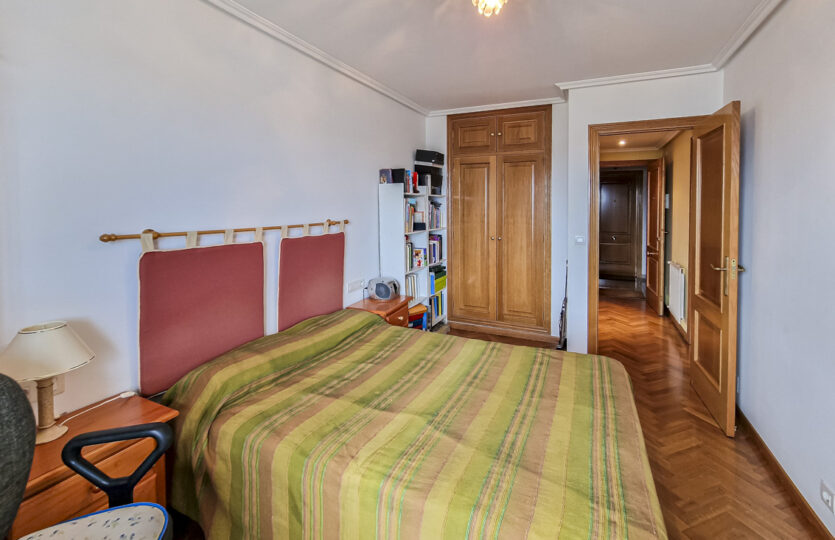 Se vende piso con vistas en A Corveira