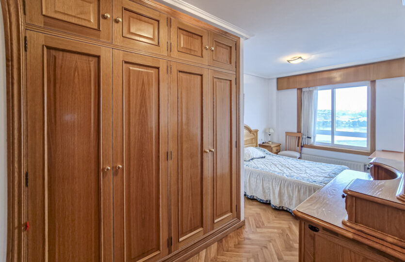 Se vende piso con vistas en A Corveira