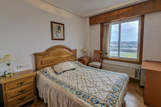 Se vende piso con vistas en la Corveira, Culleredo