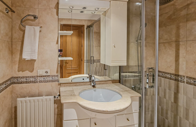 Se vende piso con vistas en A Corveira